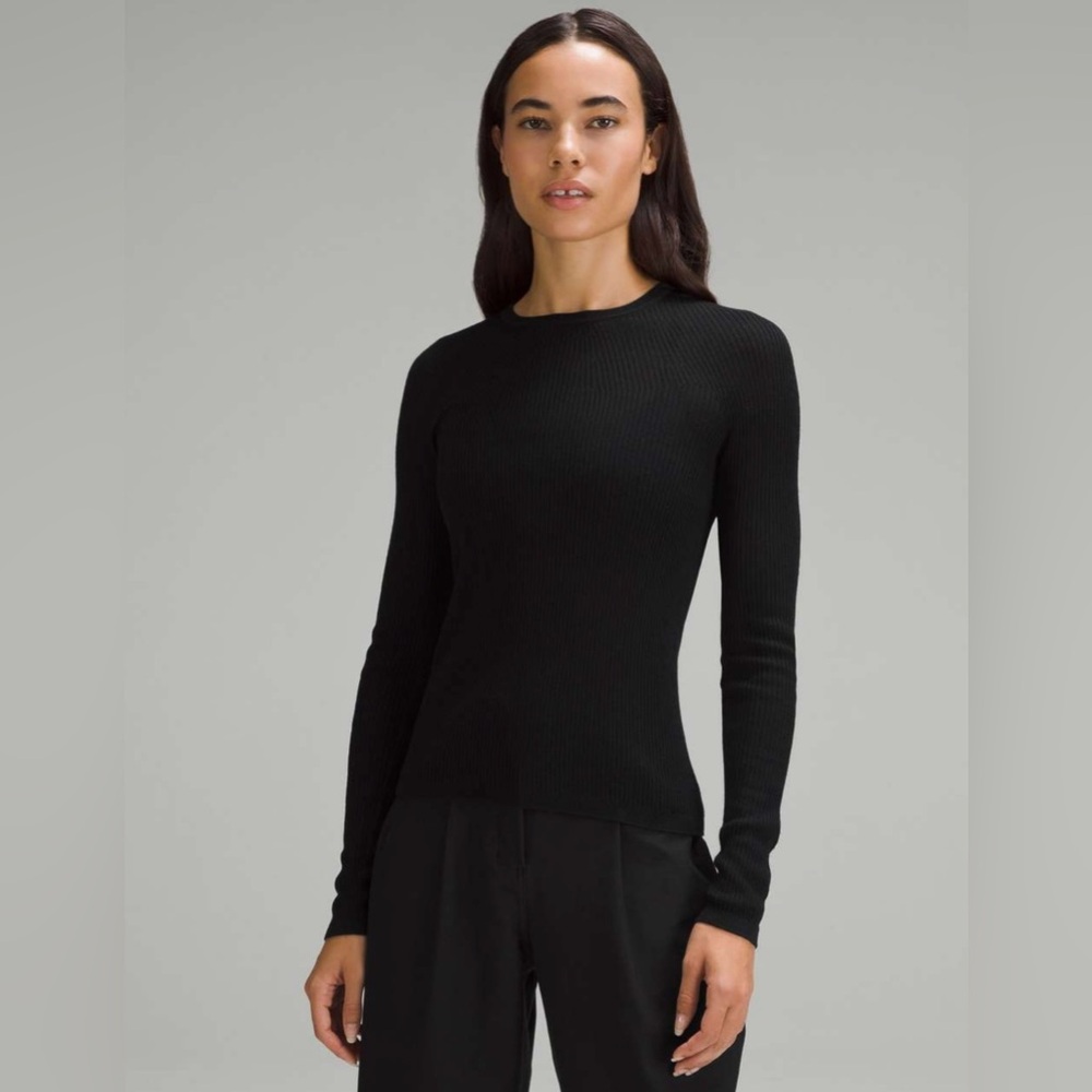 LULULEMON *NWT* Ribbed Wool-Silk-Blend Light Sweater in Black Size XXS